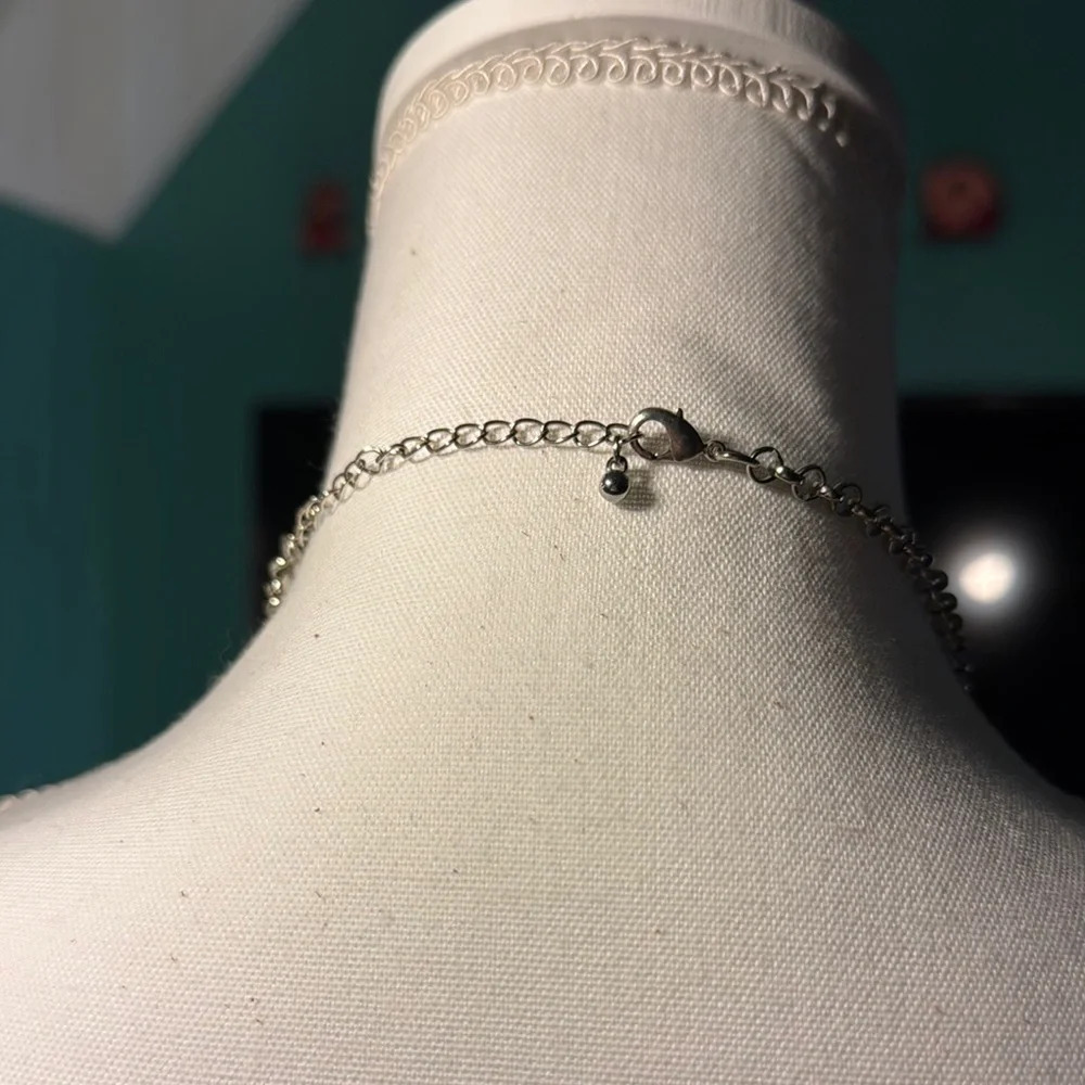 Elegant Yellow Gemstone Necklace - Picture 3 of 3